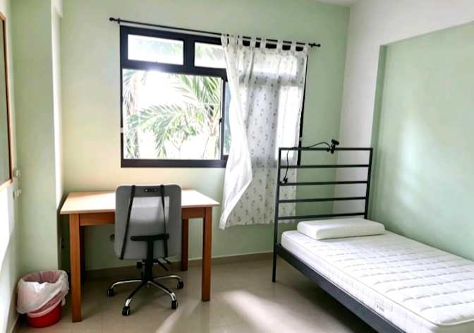 Ros's room