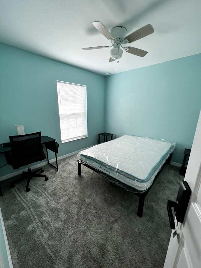 PadSplit's room
