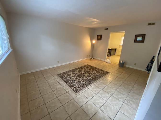 Alcove Rooms's room