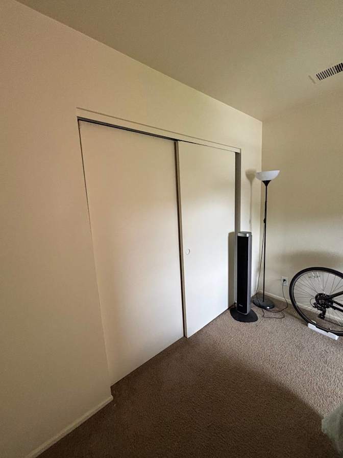 Mahla Sarfaraz Khabbaz's room