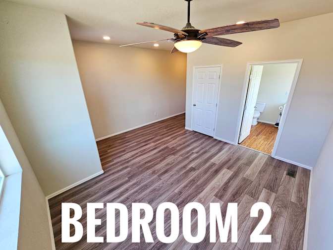 HomeCrew's room