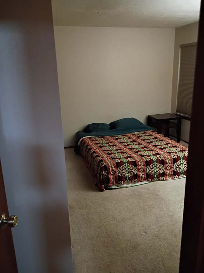 Thomas's room