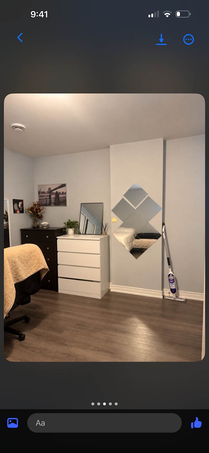Estefani Esponosa's room