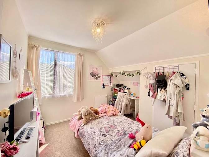 Veena's room