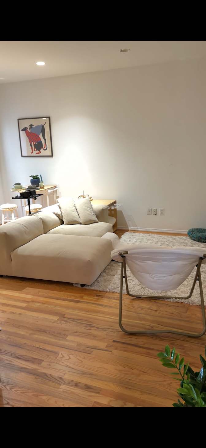 Valeria's room
