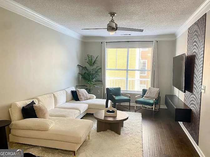 Alcove Rooms's room