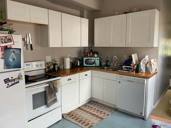 Caroline's room