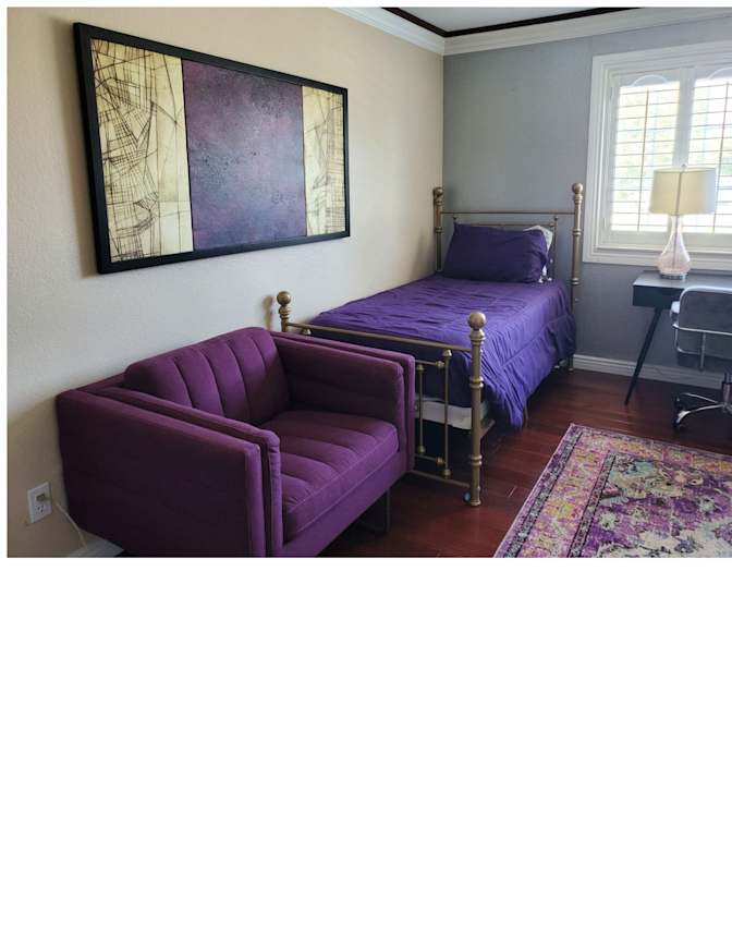 Reyna's room