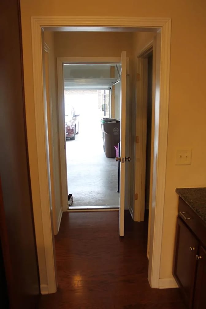 Alcove Rooms's room