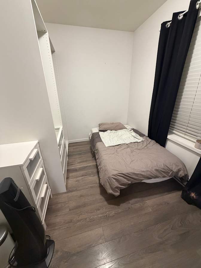 Ylaine's room