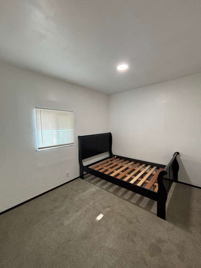 Daisy Gallegos's room