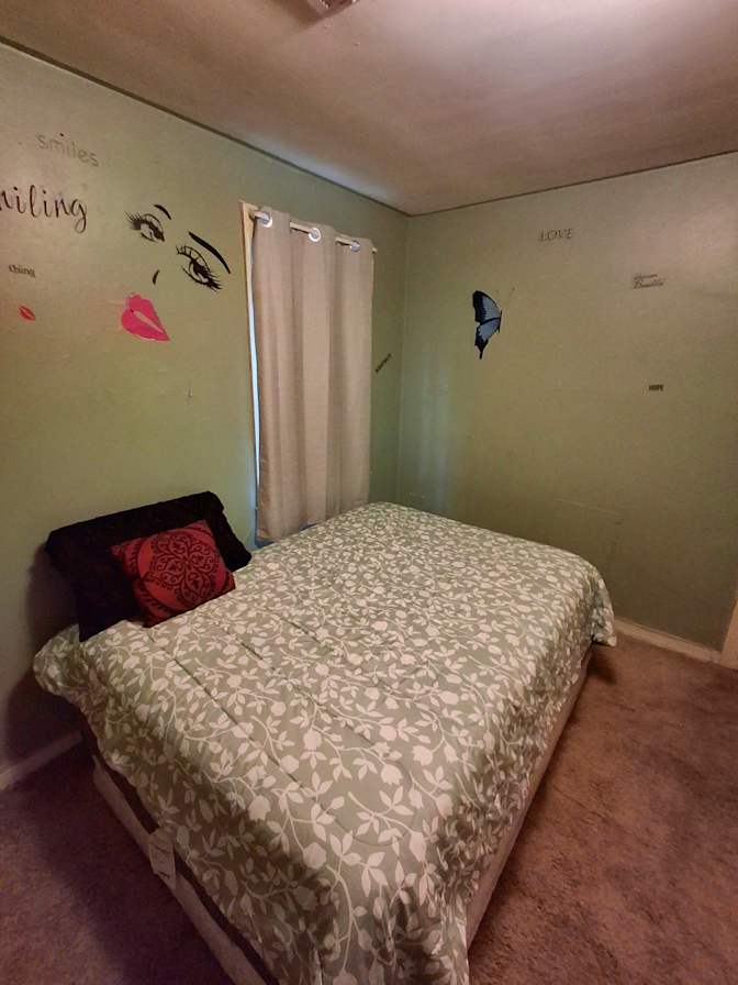 Jamar's room