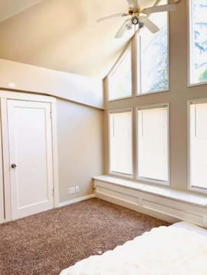 Zena's room