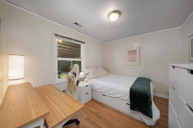Hollie's room