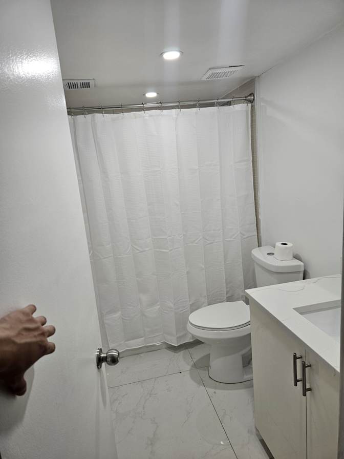 Juan's room