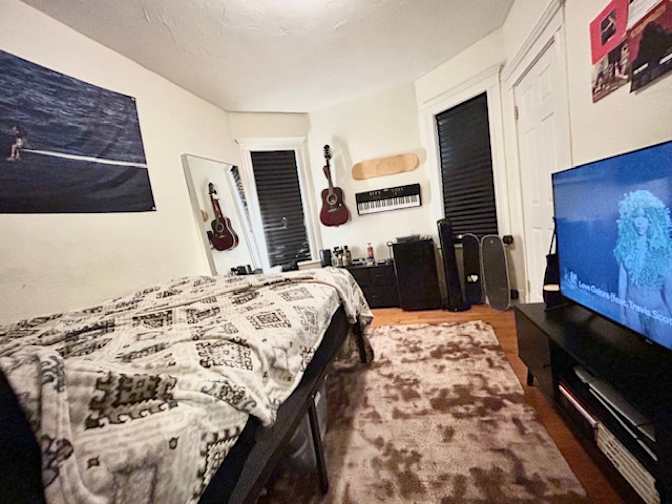 Al's room