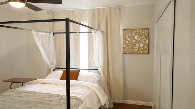salma Garcia's room