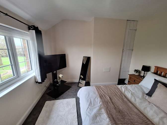 Vicky's room