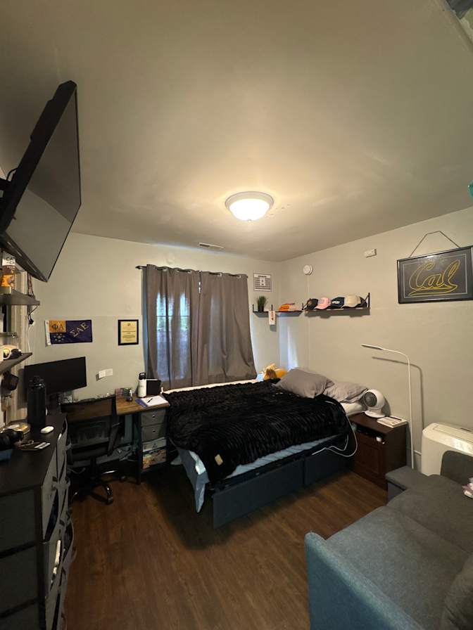 Grant's room