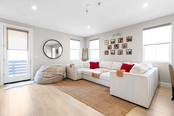 Felicia Greig's room