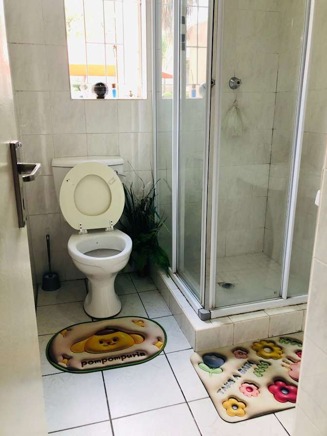 Eunnah's room