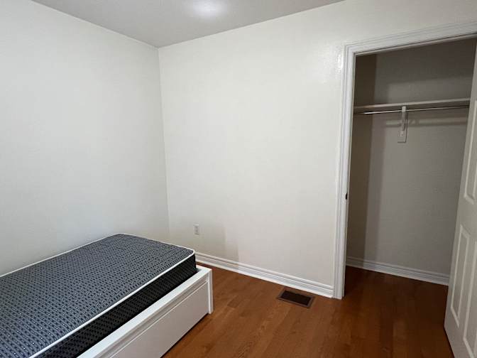 Linda's room
