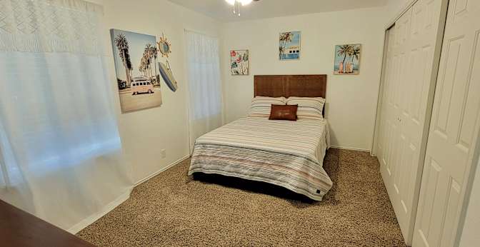 SIKIRA's room