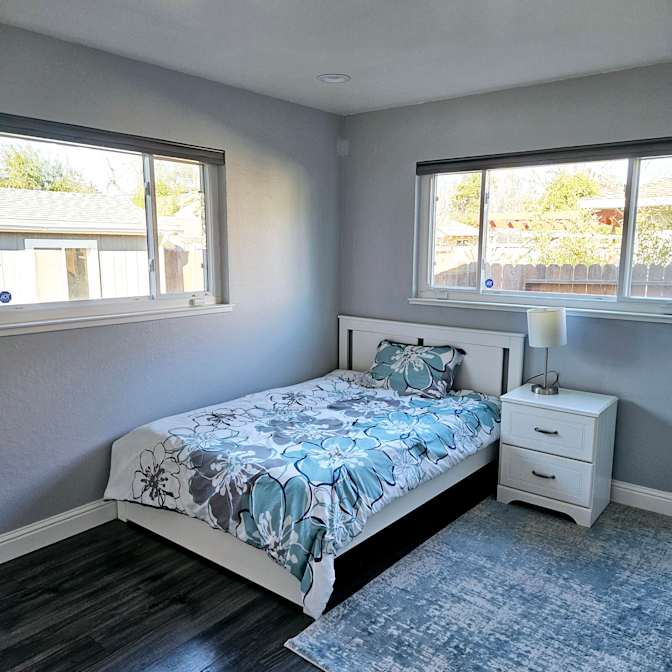 Silvia's room