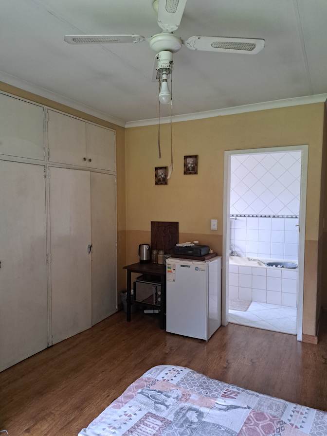 Deon's room