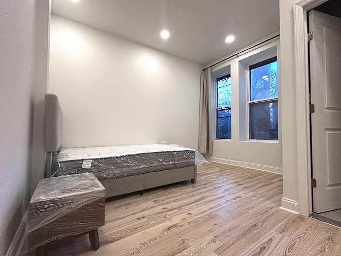 Vivian's room