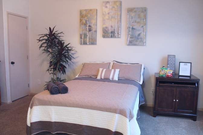 Ines's room