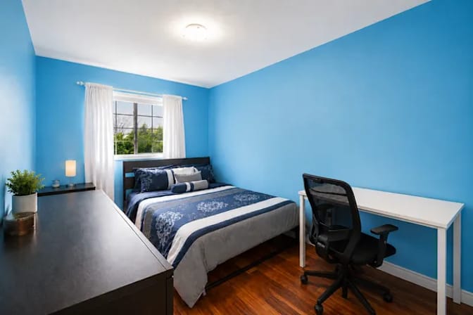 dehiki's room