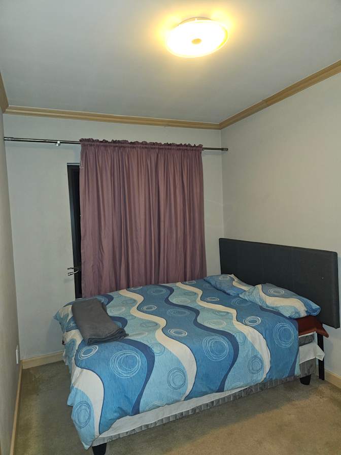 Vele Michelle  Khangale's room