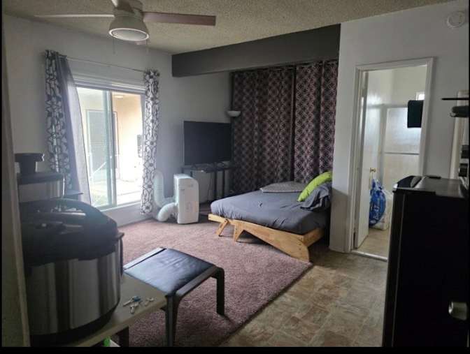 Jay L's room