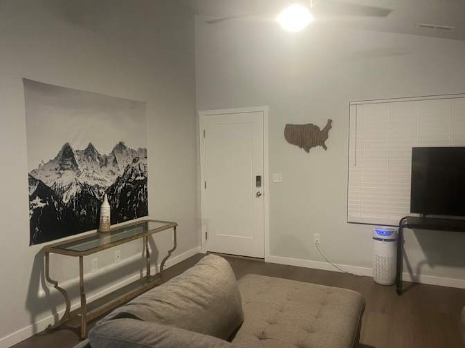 Tate's room