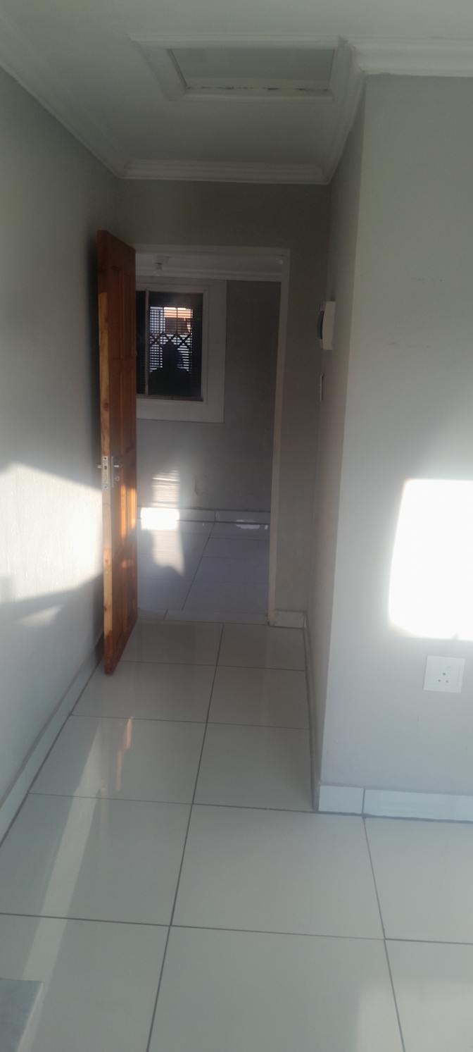 Ofentse's room