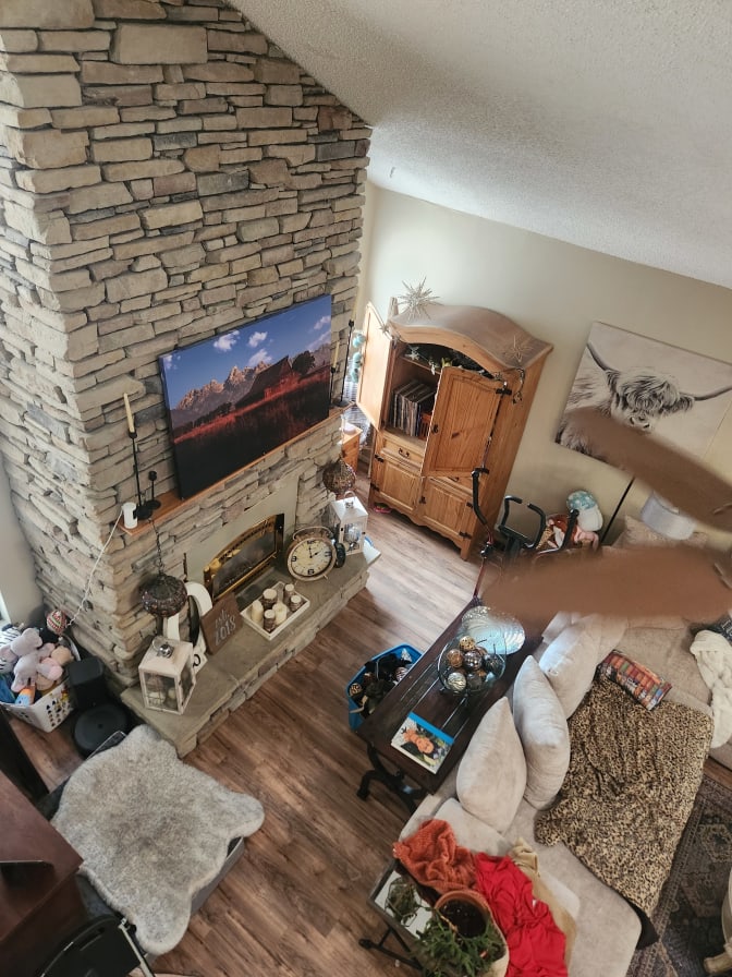Suzanne's room