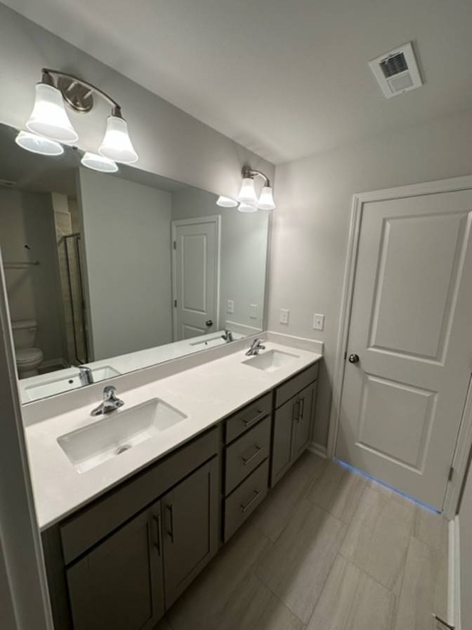 Alcove Rooms's room
