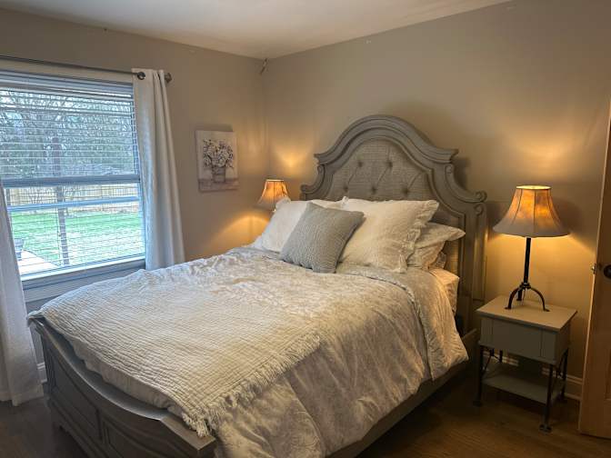 Ken's room