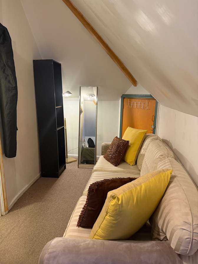 Cote's room
