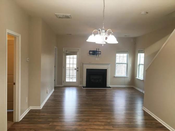 Alcove Rooms's room