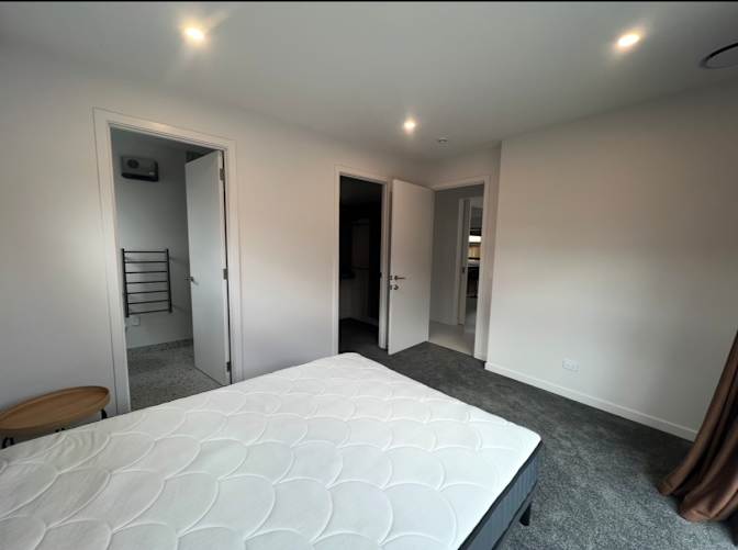 Soo's room
