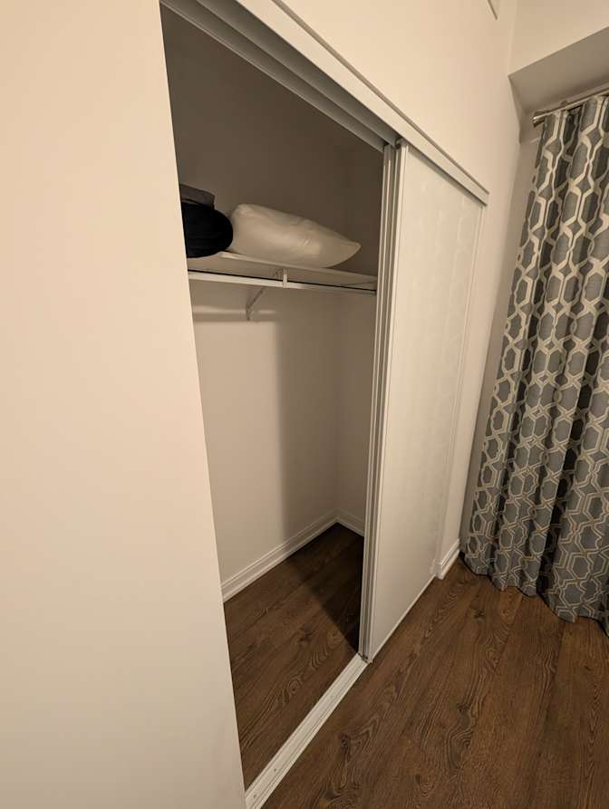 Dhruve's room