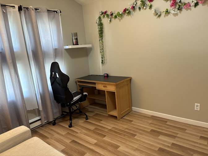 MARLENE DE MELT's room