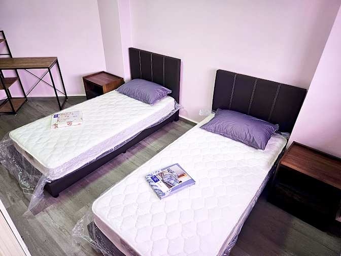 Khai Nisa's room