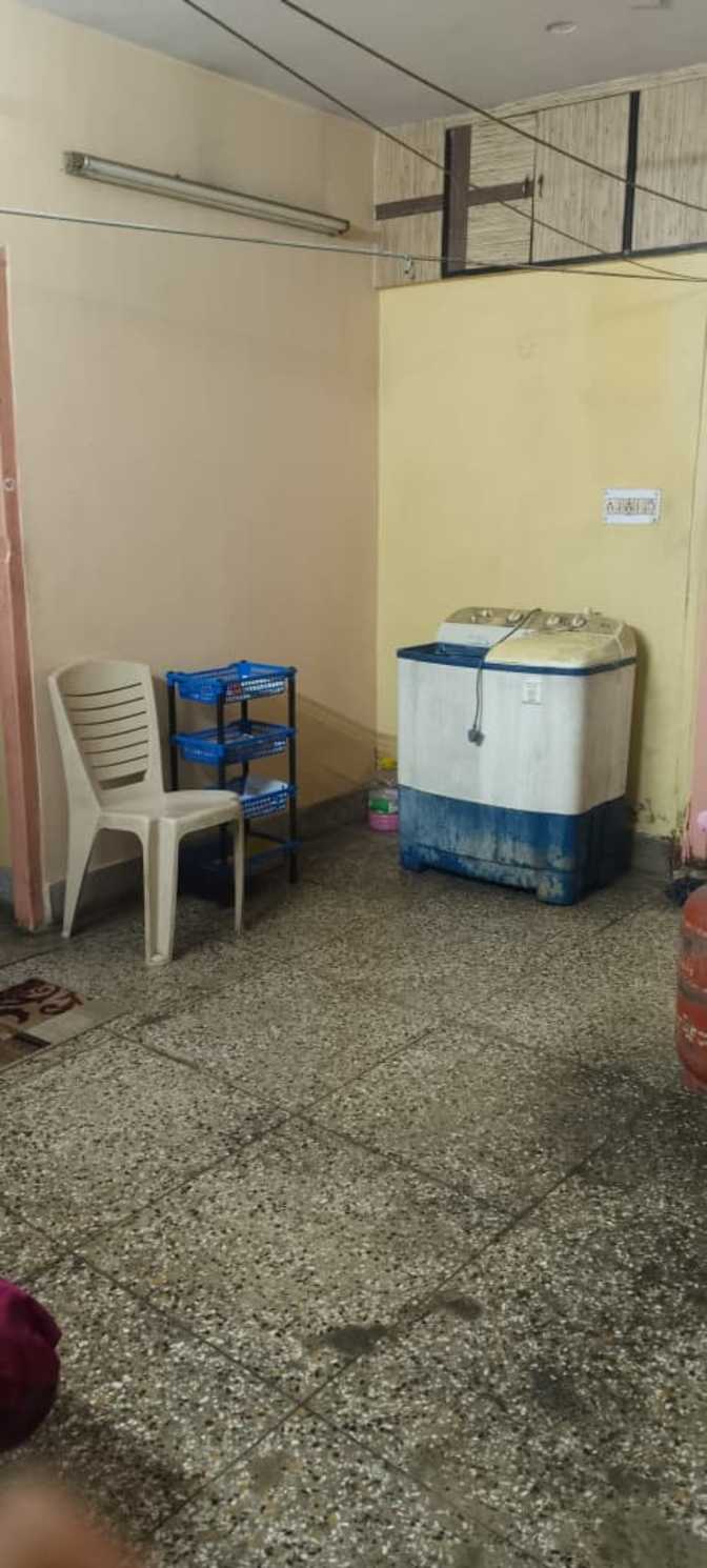Anubhav Megotia's room