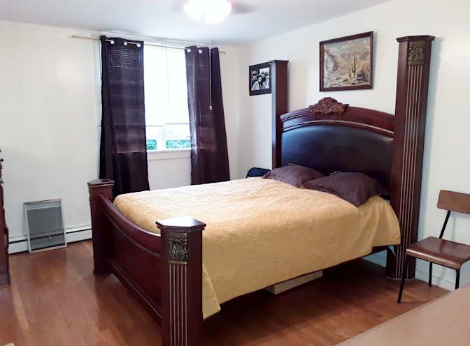 Jason Bryan, Realtor's room