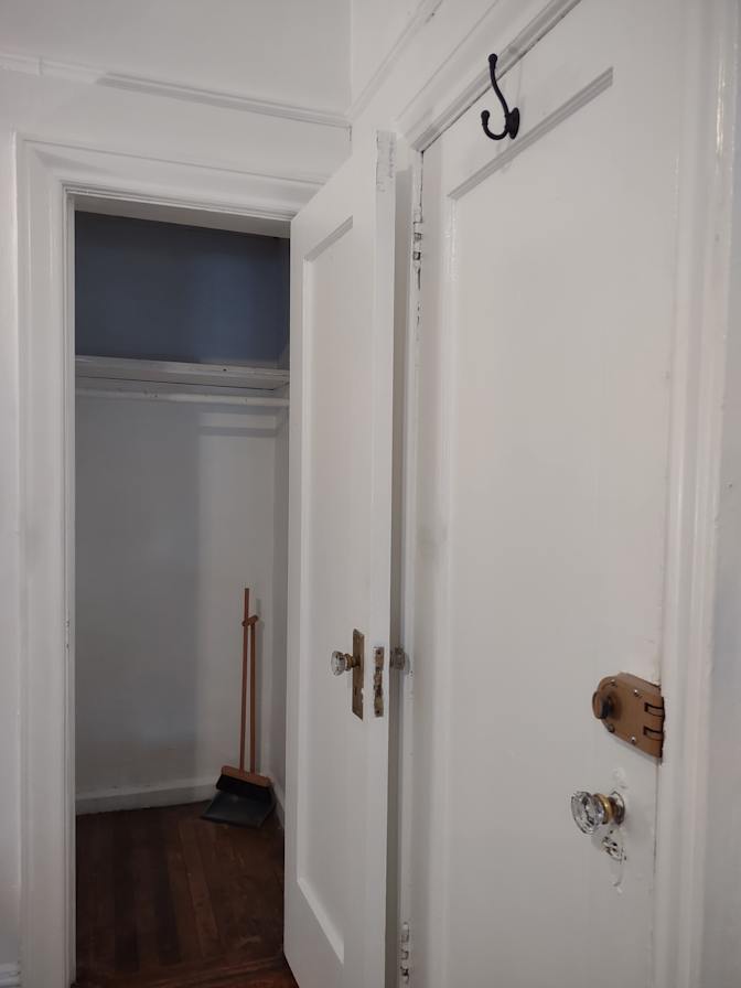 Stella Hez's room