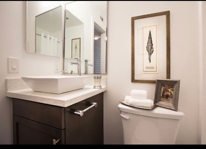 Jennifer's room