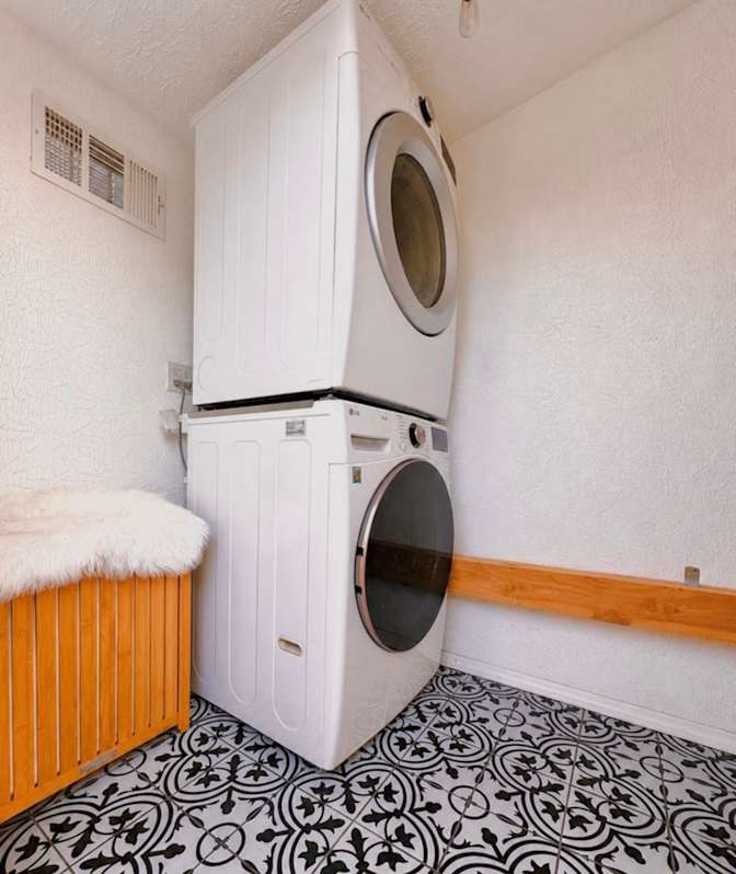 Anh Nguyen's room